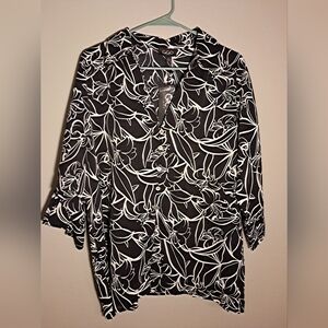 Gigio Elegant Black and White Floral Blouse